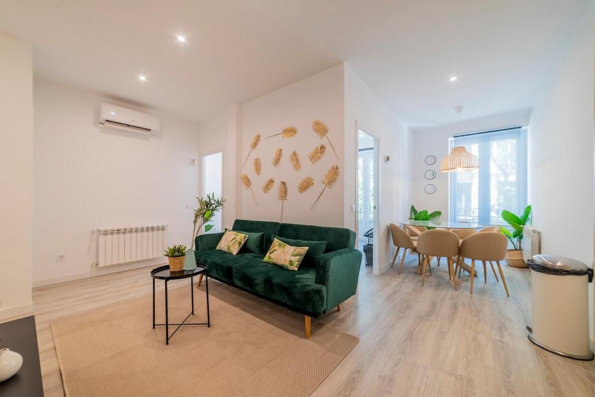 Encantador Apartamento Atocha Мадрид Екстериор снимка