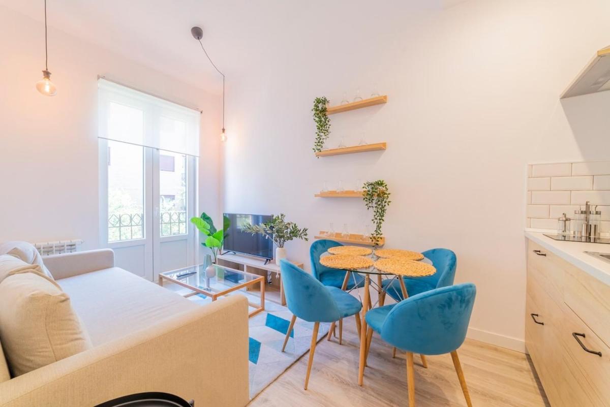 Encantador Apartamento Atocha Мадрид Екстериор снимка