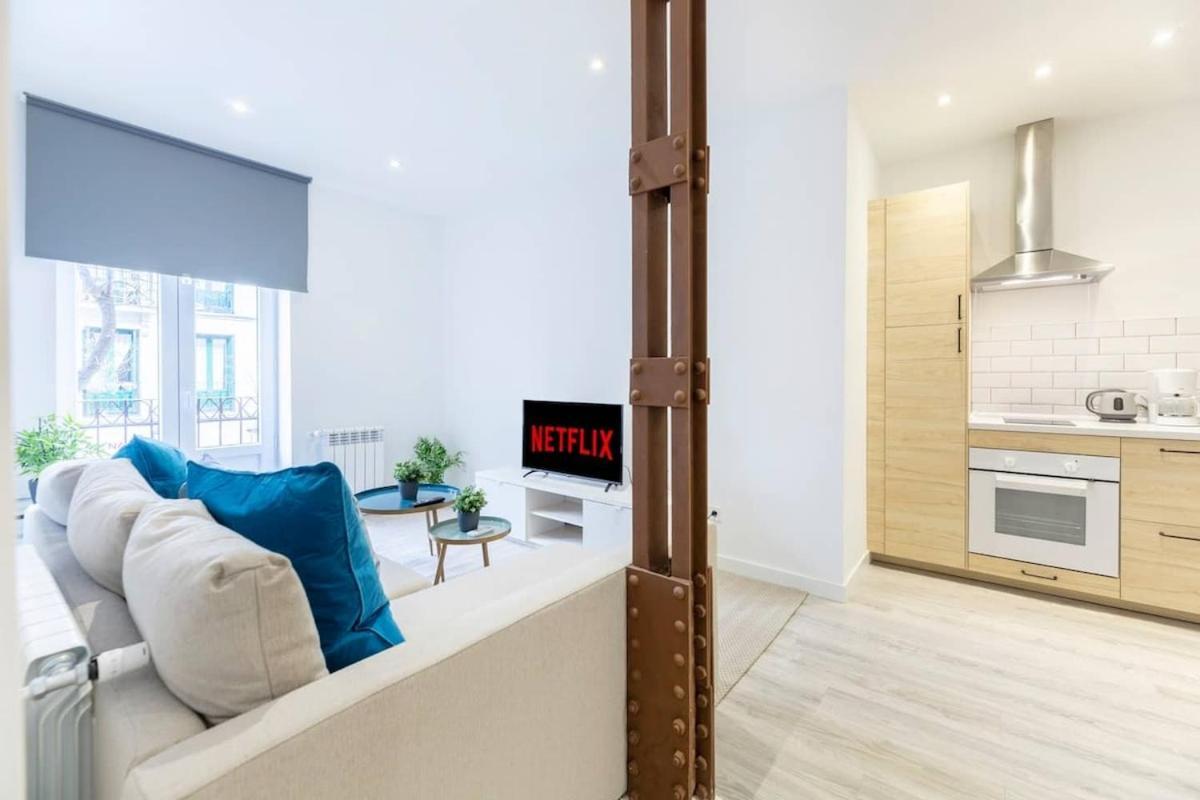 Encantador Apartamento Atocha Мадрид Екстериор снимка