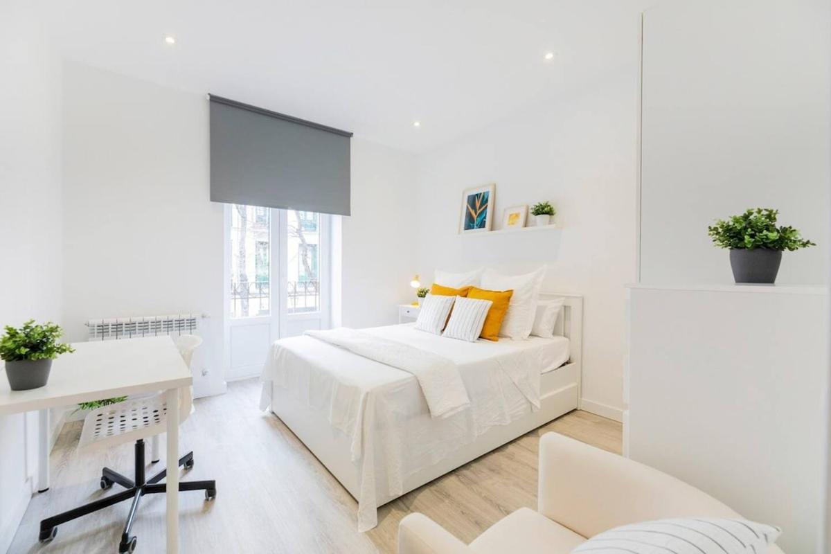 Encantador Apartamento Atocha Мадрид Екстериор снимка