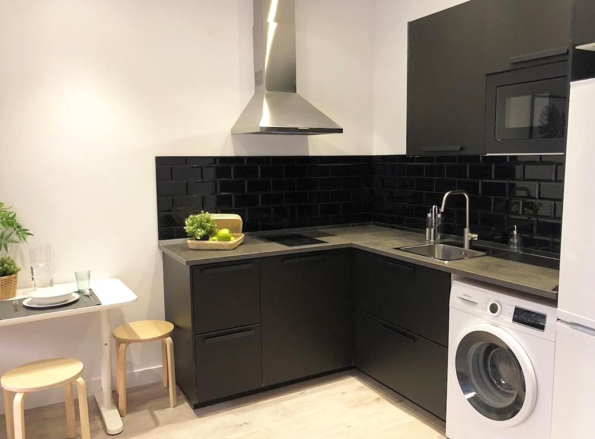 Encantador Apartamento Atocha Мадрид Екстериор снимка