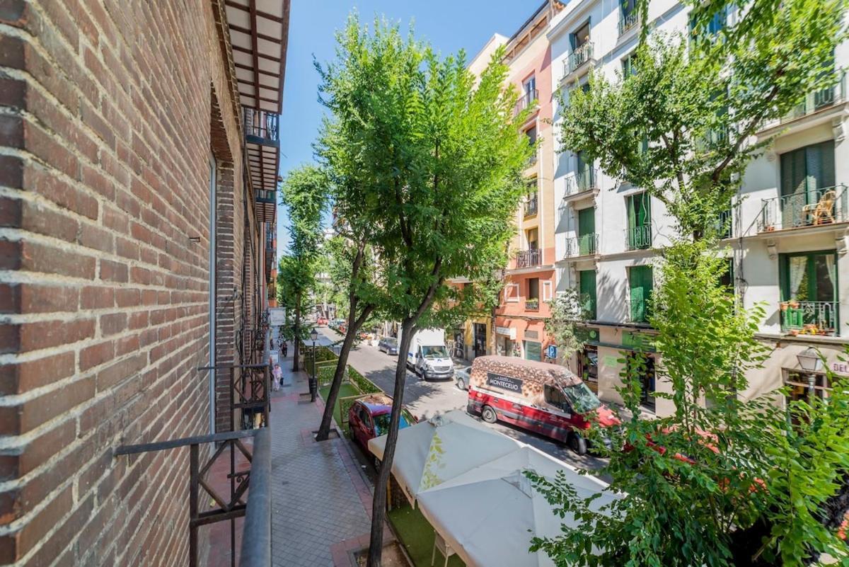Encantador Apartamento Atocha Мадрид Екстериор снимка