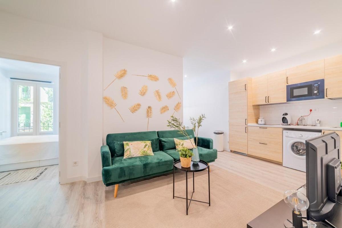 Encantador Apartamento Atocha Мадрид Екстериор снимка